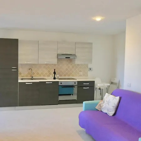 Iss Travel, Sea View Ursula - 4 Bedrooms And 4 Bathrooms